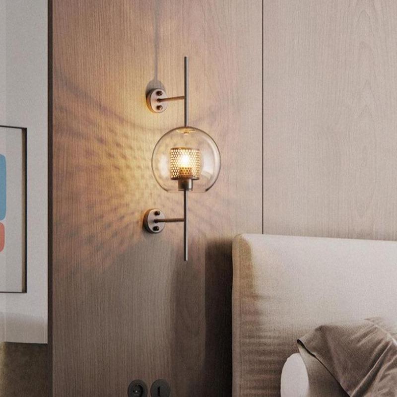 Nástěnná lampa LumaHex Honeycomb Orb s teplým zlatým světlem | Lersk