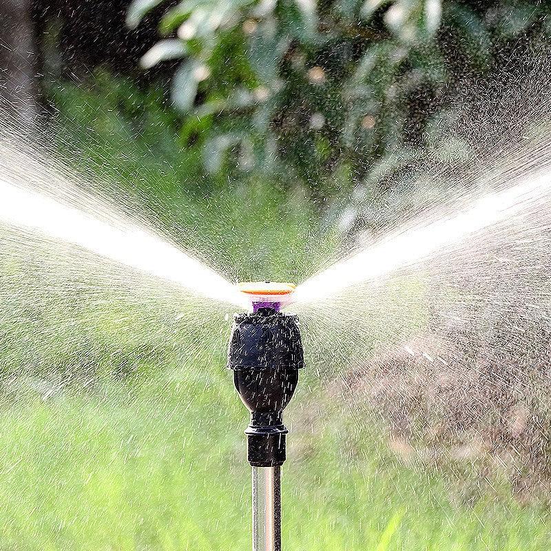 Drehbarer Dreibein-Rasensprenger für Gartenbewässerung und Außenbereich, einfach zu positionieren | Lersk