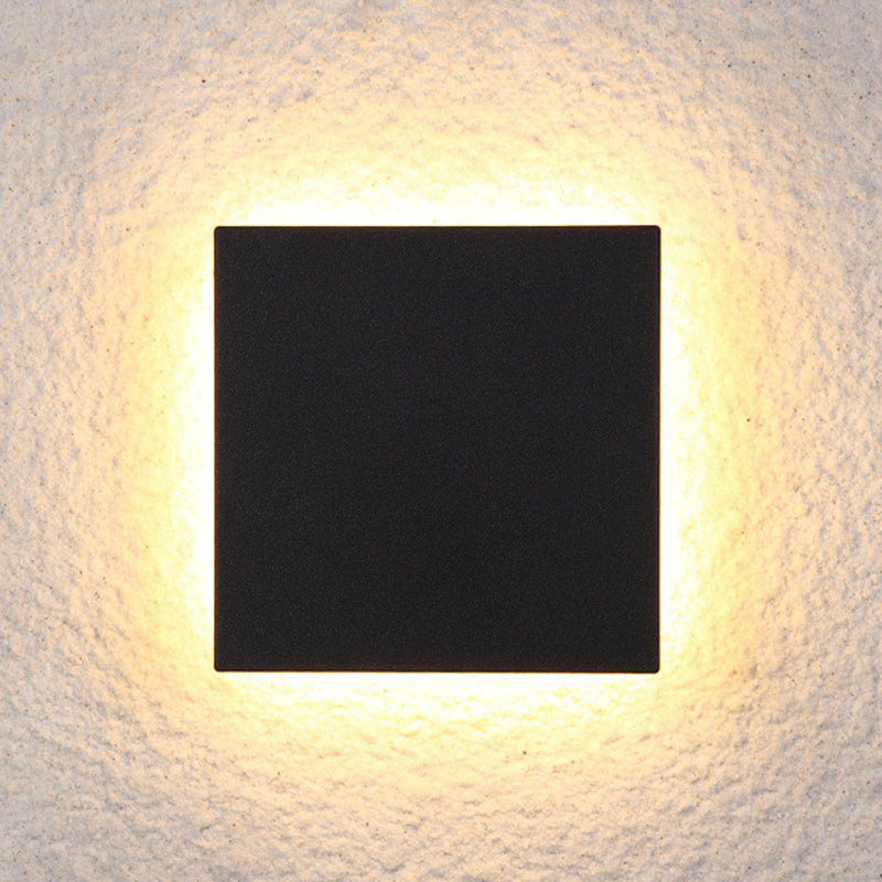 AeroLume Minimalist Outdoor Wall Light Round LED Black White | Lersk