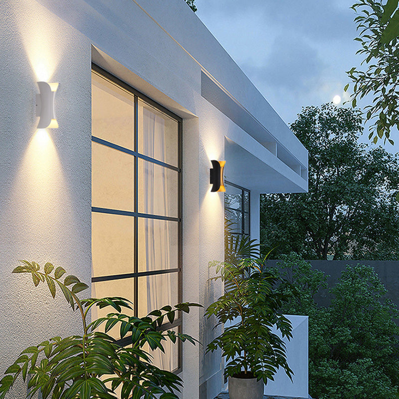 Arcora Curve Outdoor Wall Light LED IP65 Hardwired | Lersk