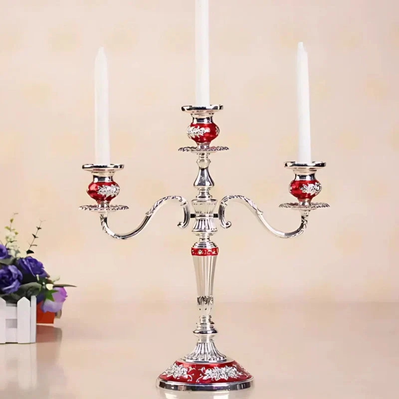 GildedNocturne Kerzenleuchter Eleganter Zeitloser Kerzenhalter für Klassische Wohnkultur und Kaminsimse | Lersk