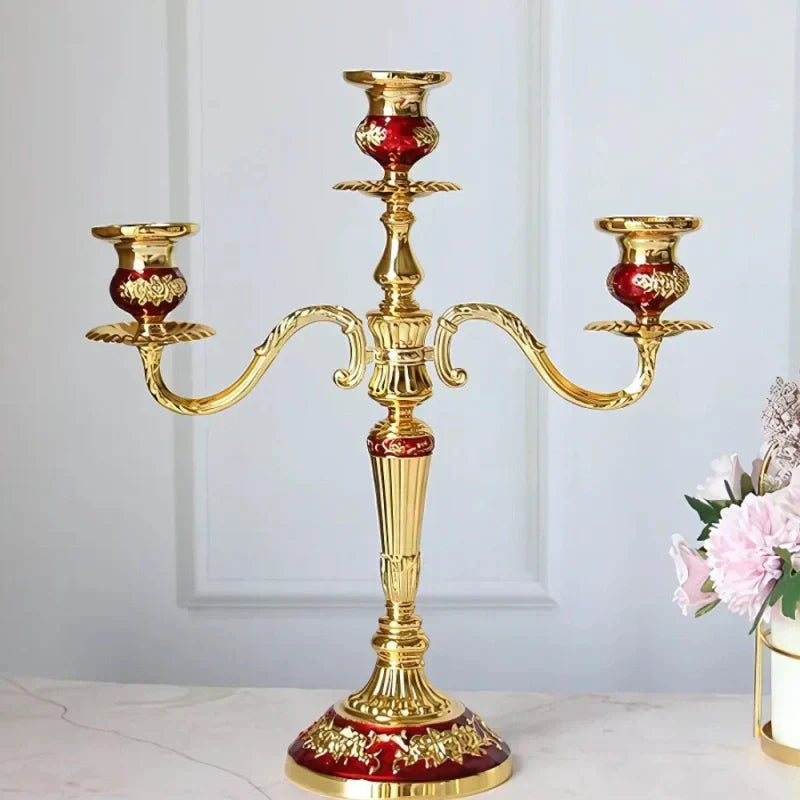 GildedNocturne Kerzenleuchter Eleganter Zeitloser Kerzenhalter für Klassische Wohnkultur und Kaminsimse | Lersk