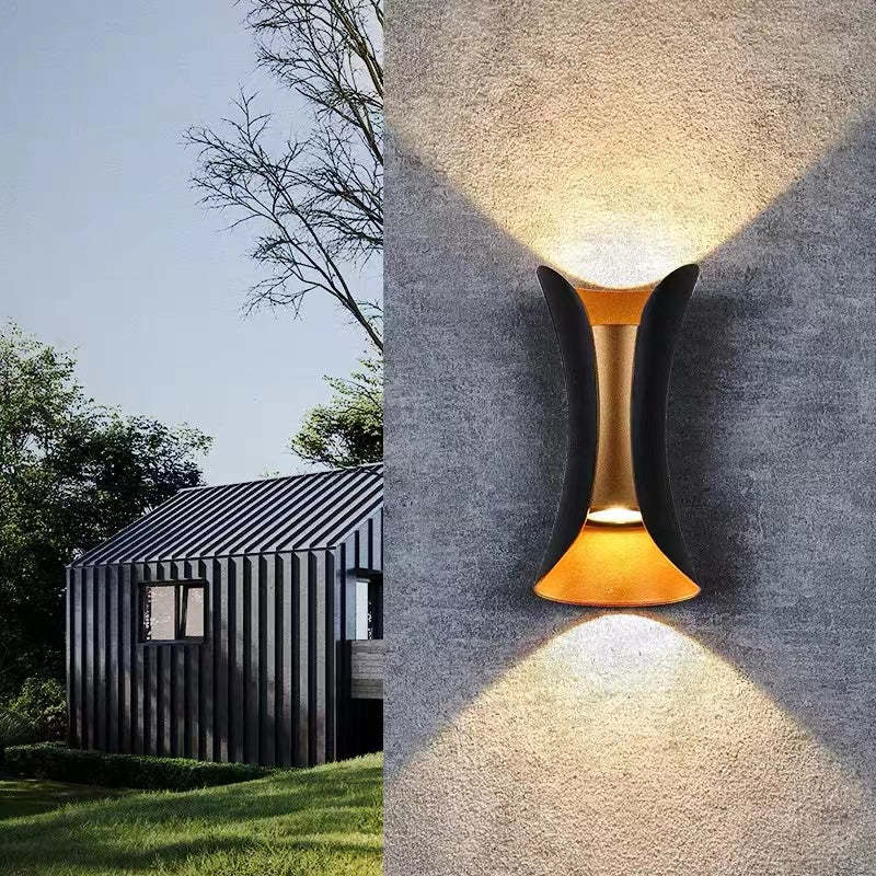 Arcora Curve Outdoor Wall Light LED IP65 Hardwired | Lersk