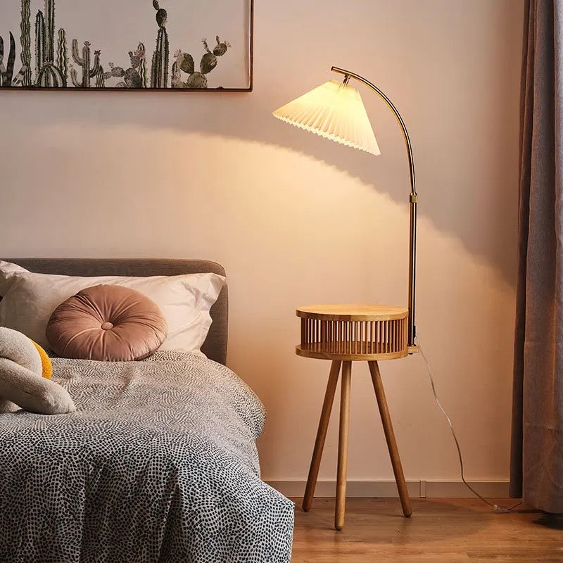 Liora | Floor Lamp in Jasmine Style | Lersk
