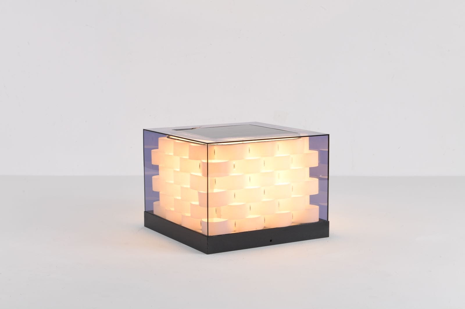 Kirrea | Pletené solární venkovní světlo Cube | Lersk
