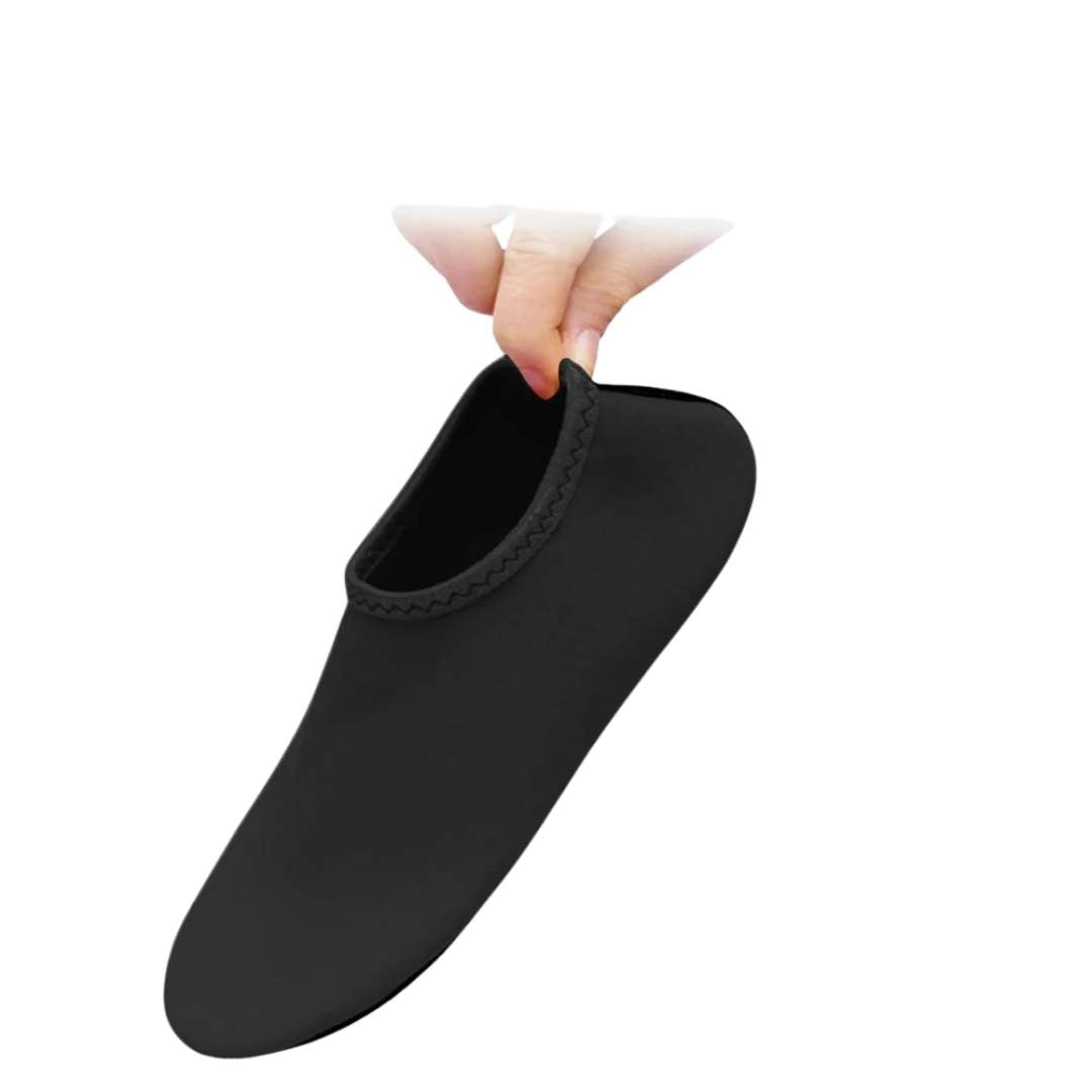 Scarpe da Nuoto Resistenti all'Acqua AquaGuard per Spiagge, Piscine e Sport Acquatici - Protezione Leggera e Antiscivolo per i Piedi | Lersk