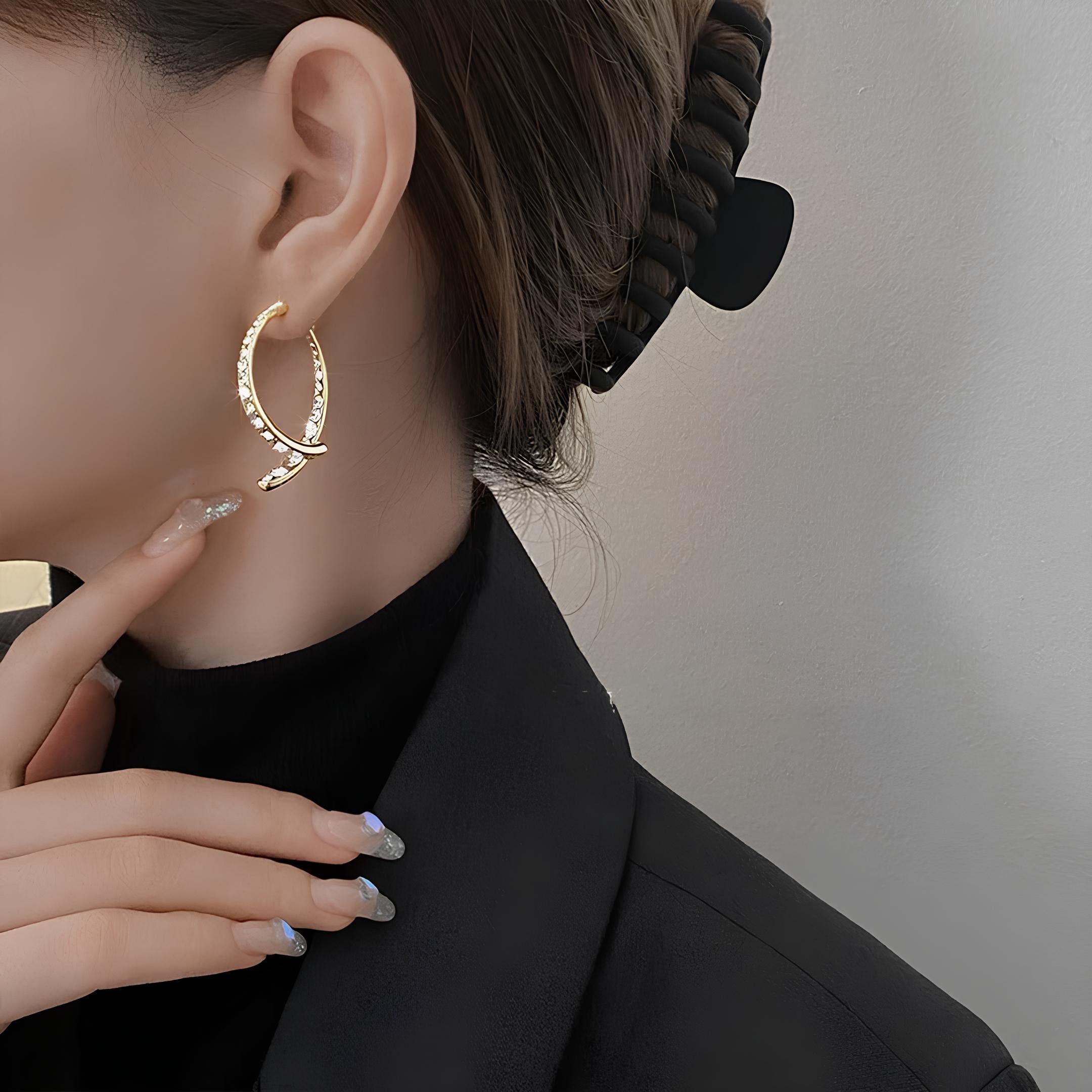 Alora Curved Cross Earrings | Lersk