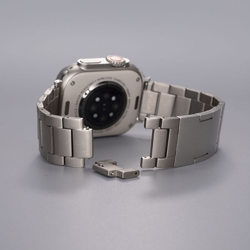 Aerolyn Titanium Band for Apple Watch All Day Wear | Lersk