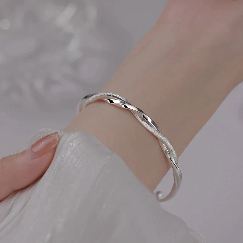 Elara Geflochtenes Armband aus Sterlingsilber für Damen Zeitloser Schmuck | Lersk