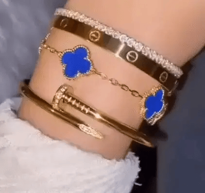 Liora Clover Charm Bracelet Four Floral Charms 14K Gold Plated Stainless Steel | Lersk
