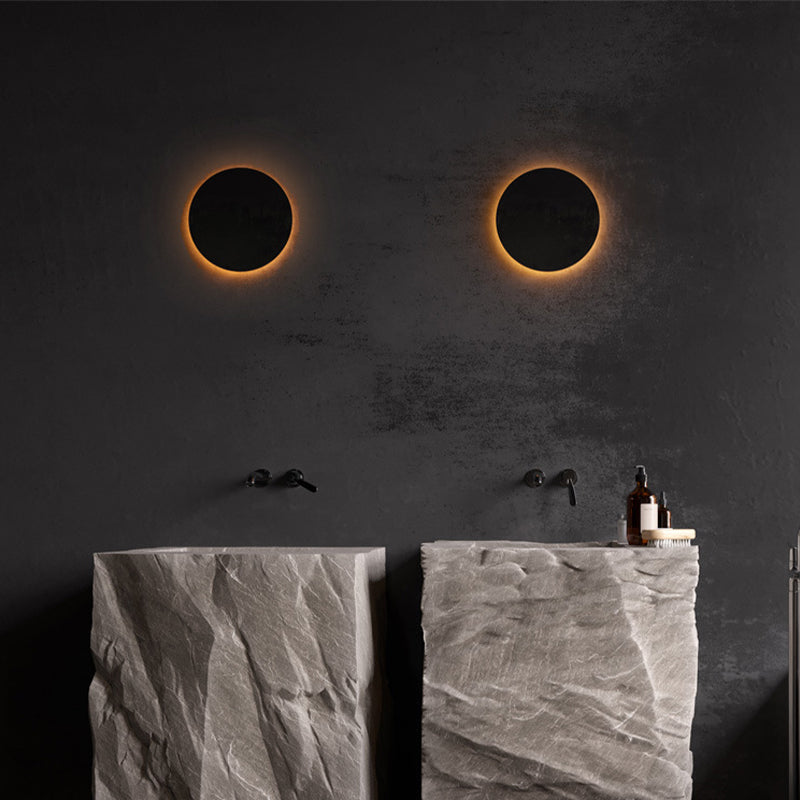 AeroLume Minimalist Outdoor Wall Light Round LED Black White | Lersk