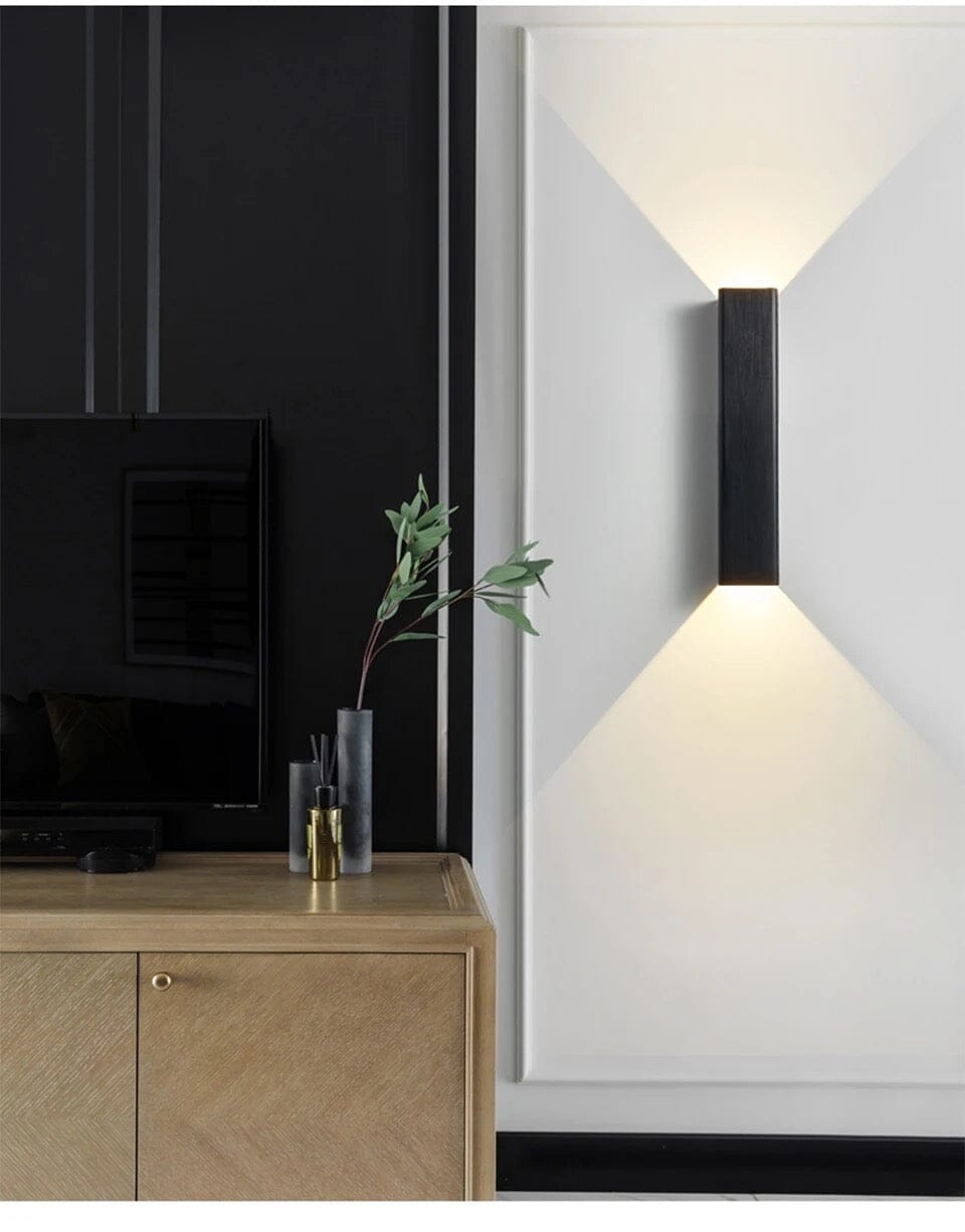 Liora | Wall Lamps | Lersk