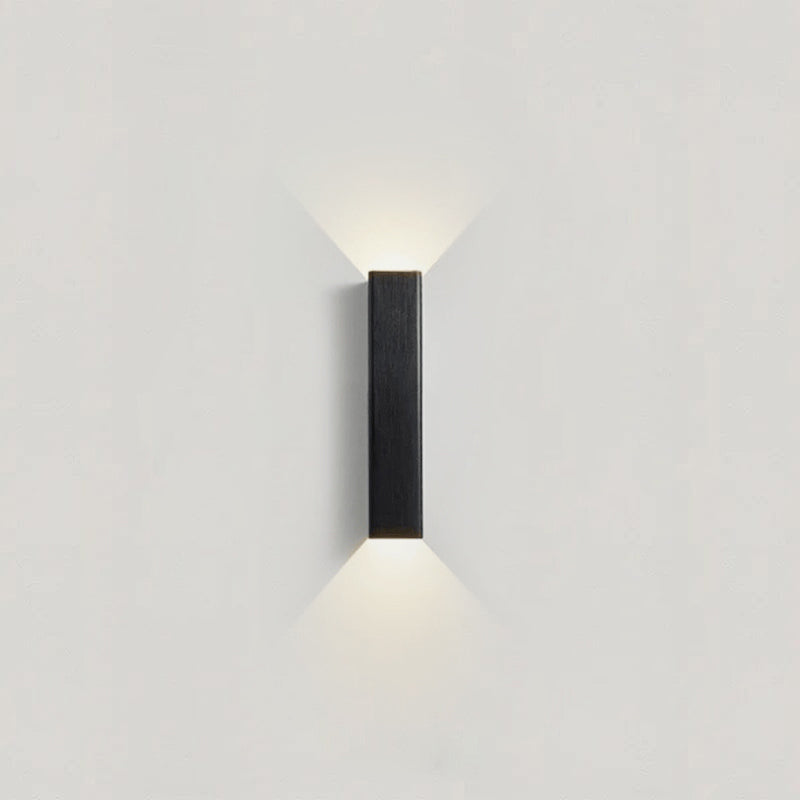 Liora | Wall Lamps | Lersk