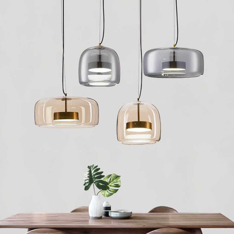 LumiVoyage Moderní závěsná lampa pro hotelové interiéry | Lersk