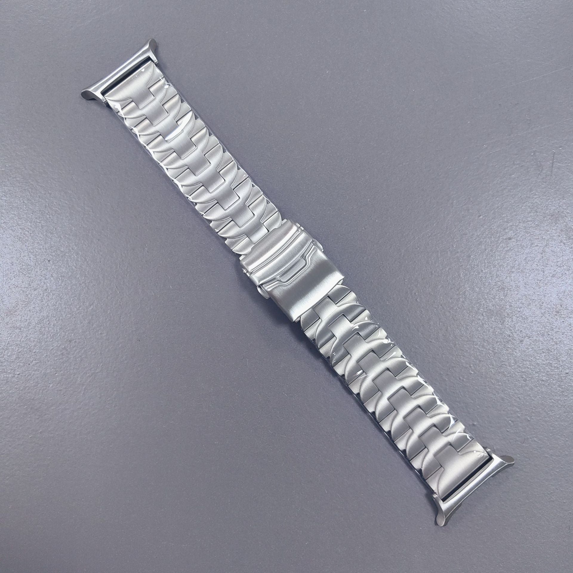 Liora Butterfly-Shaped Titanium Watch Band for 47mm Smartwatches | Lersk