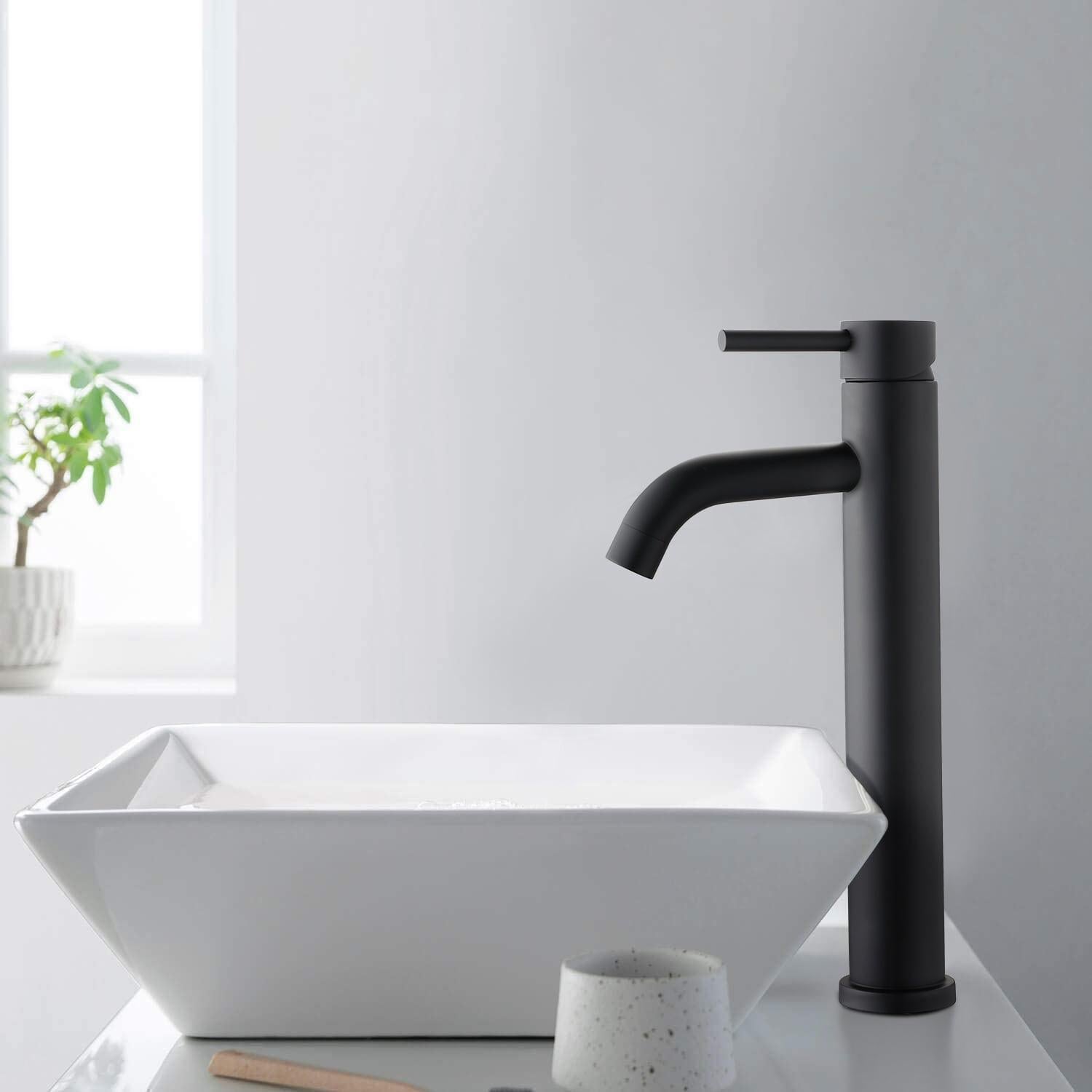 Raccords d'eau froide noir mat pour lavabo Contrôle facile du débit pour particuliers | Lersk