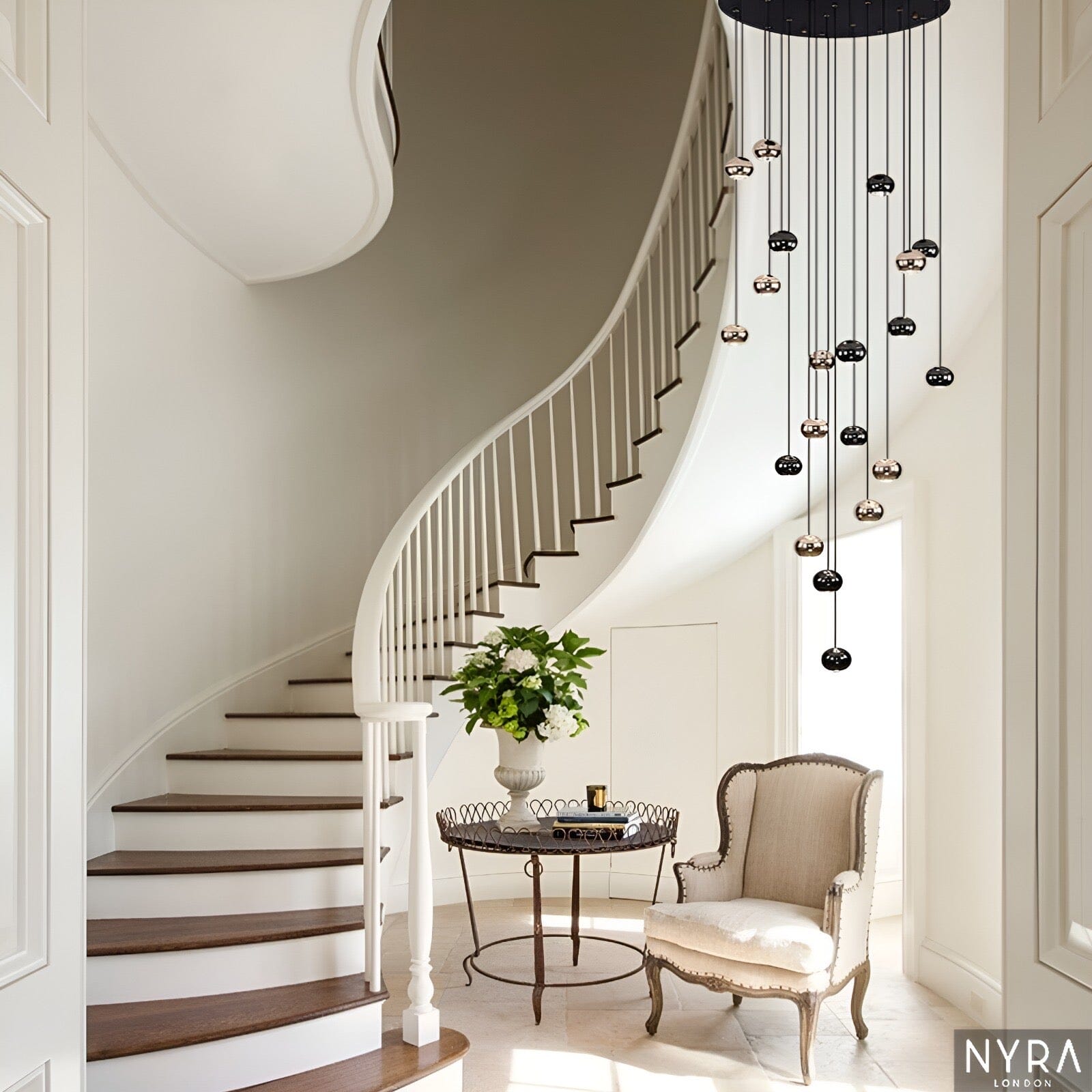 Avella Raindrop Glass Chandelier | Lersk