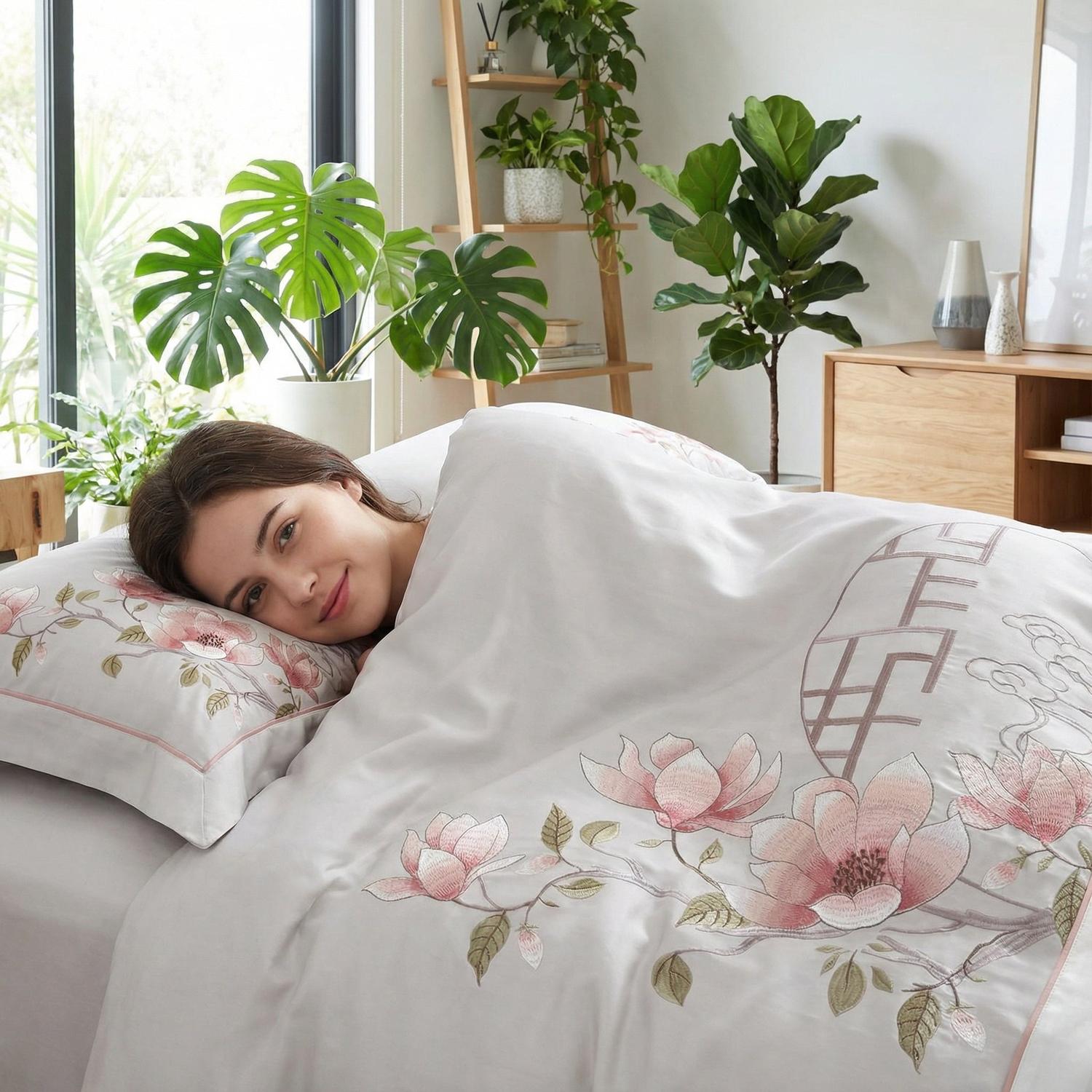 Set de lenjerie de pat Aurelia cu design elegant brodat | Lersk