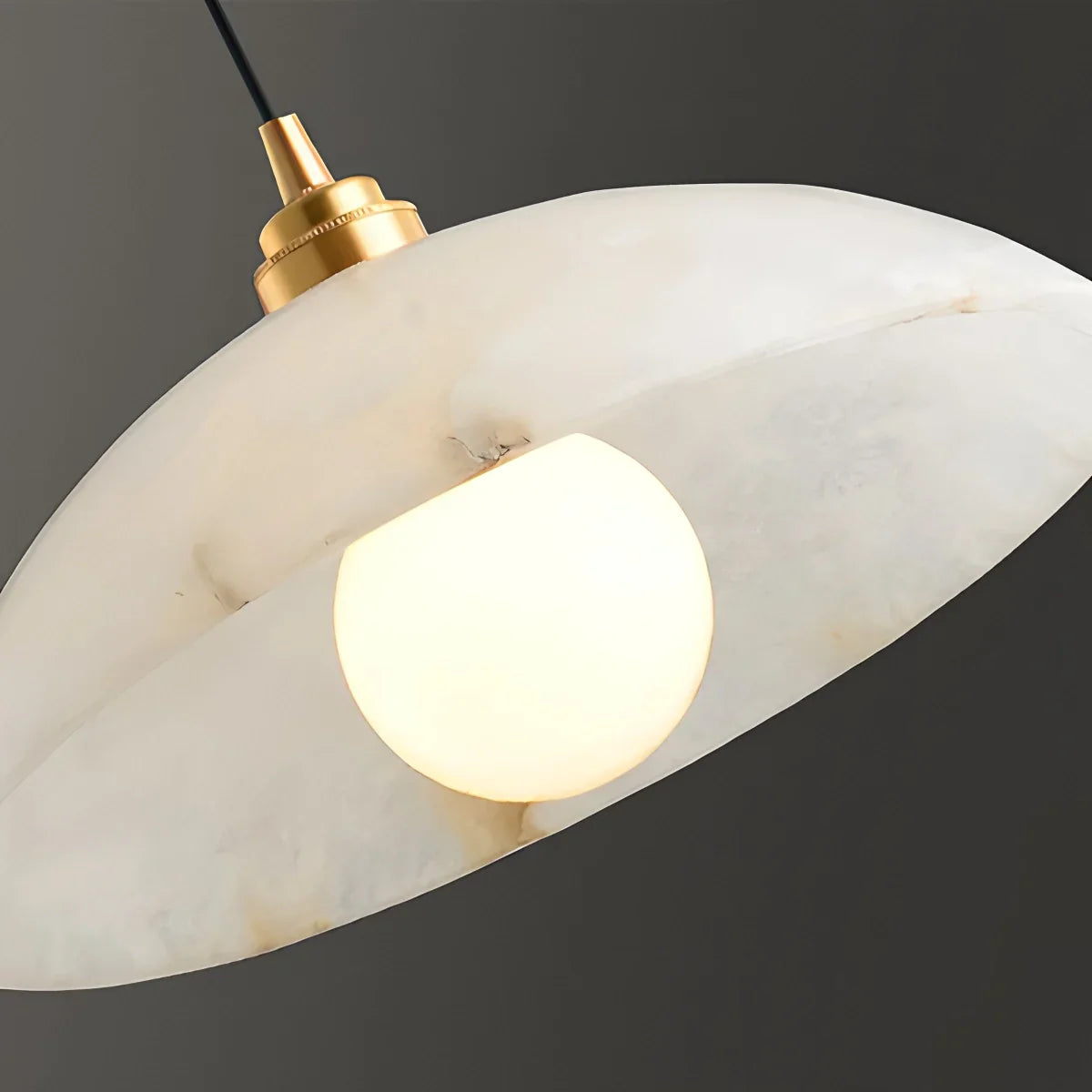 Lámpara colgante Dome Spanish Alabaster para comedor | Lersk