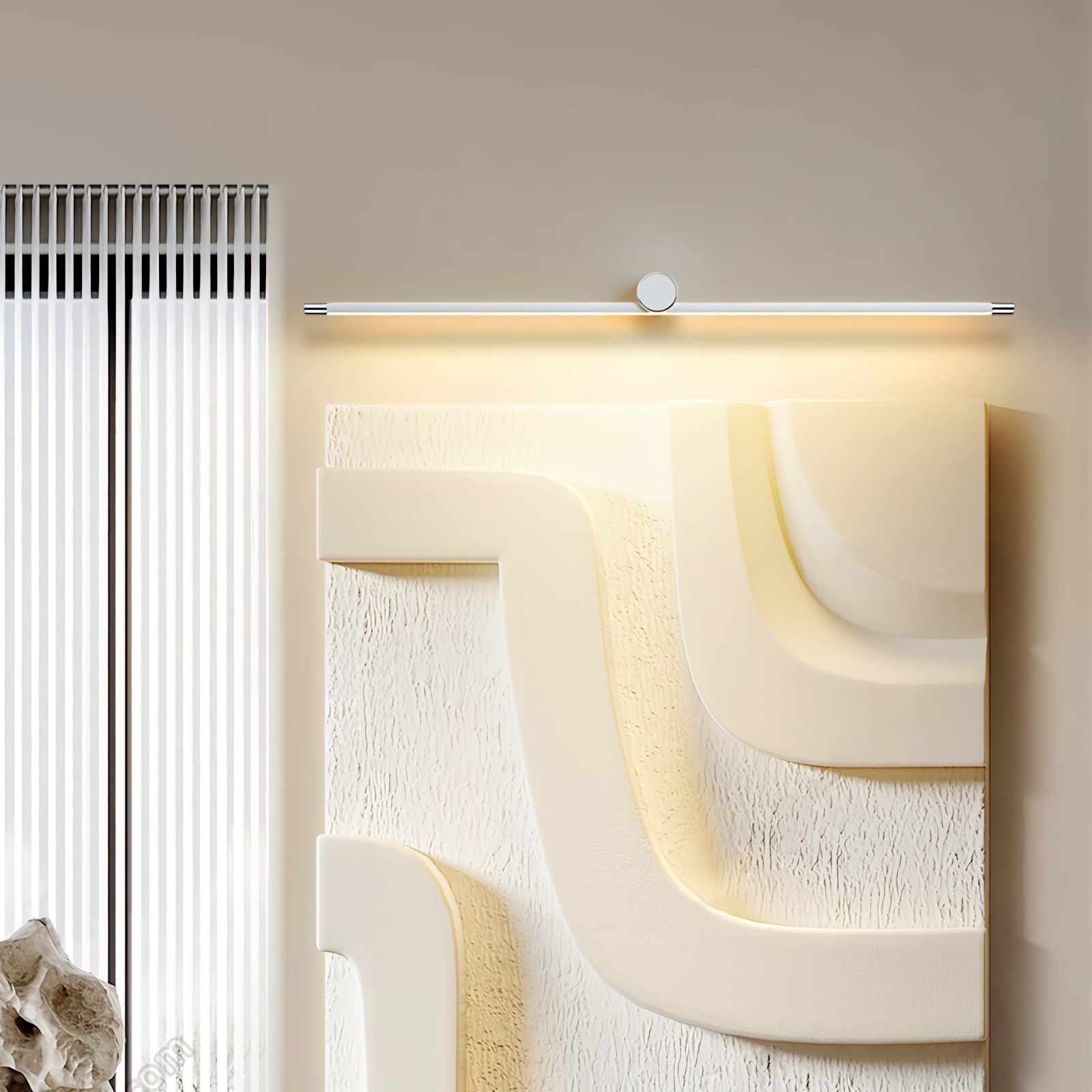 Espejo de baño con lámpara de pared y cómoda con columna romana | Lersk