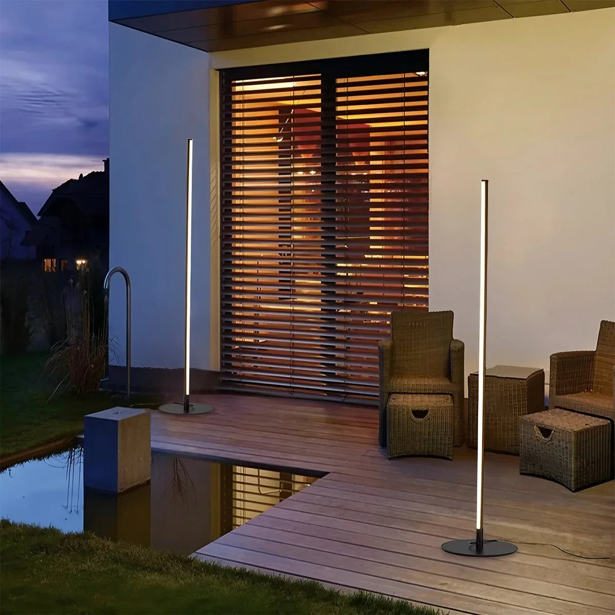 Lámpara de Piso Impermeable para Exterior Lineal | Lersk