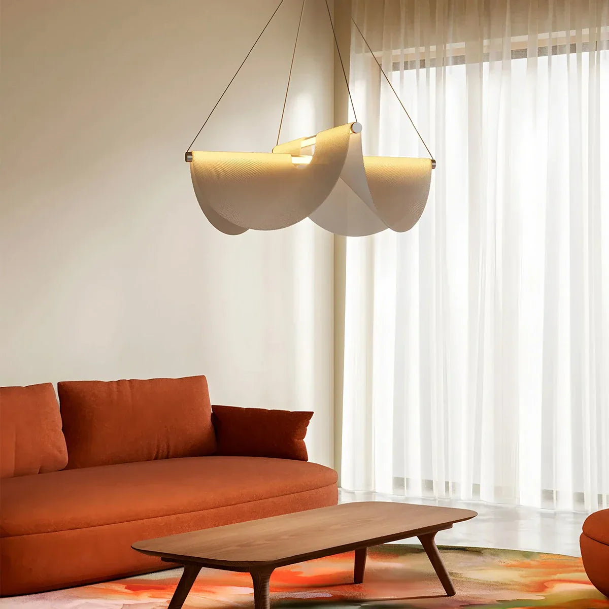 מנורת תלייה לחדר אוכל מבד דרייפ של Moooi | Lersk