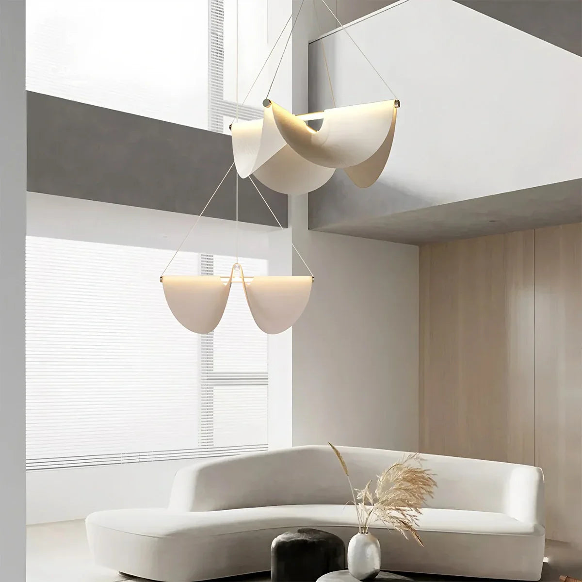 מנורת תלייה לחדר אוכל מבד דרייפ של Moooi | Lersk