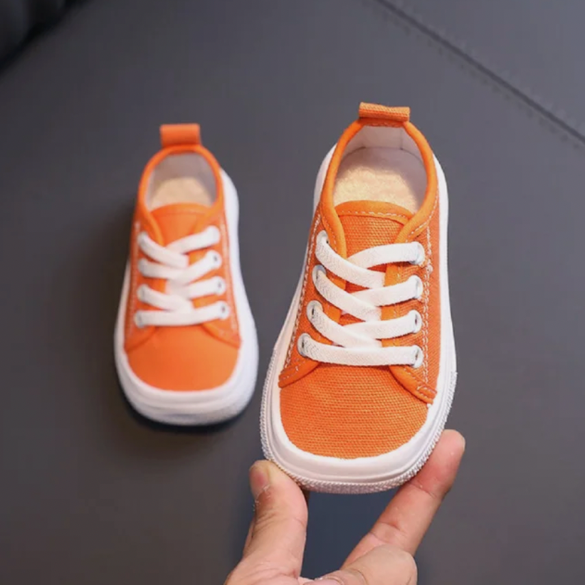 Ergonomické barefoot tenisky pro děti FlexiSteps – řada lehké obuvi pro rostoucí nohy | Lersk