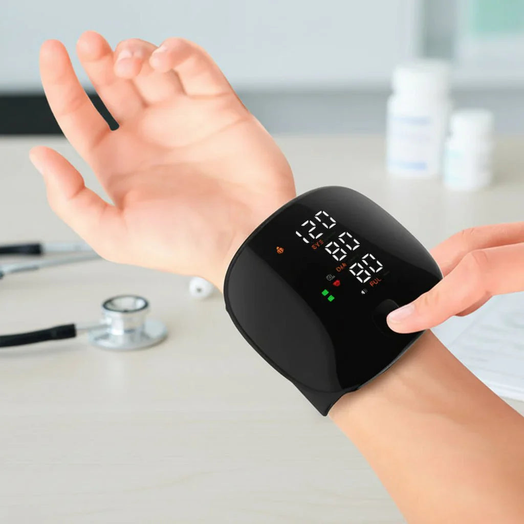 Digitales Handgelenk-Blutdruckmessgerät mit USB-Wiederaufladung für den Heimgebrauch | Lersk