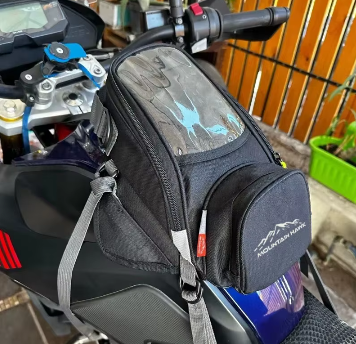 Multi-Functional Motorcycle Tank Bag – Touch-Screen Navigation & Storage | Lersk