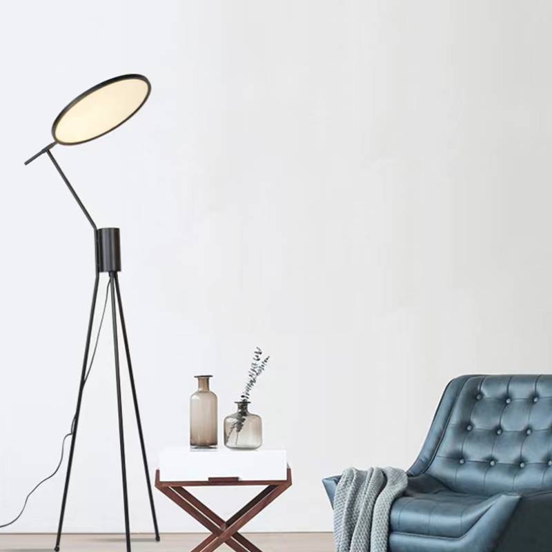 LED-Stativ-Stehlampe für moderne Ambientebeleuchtung im Zuhause | Lersk