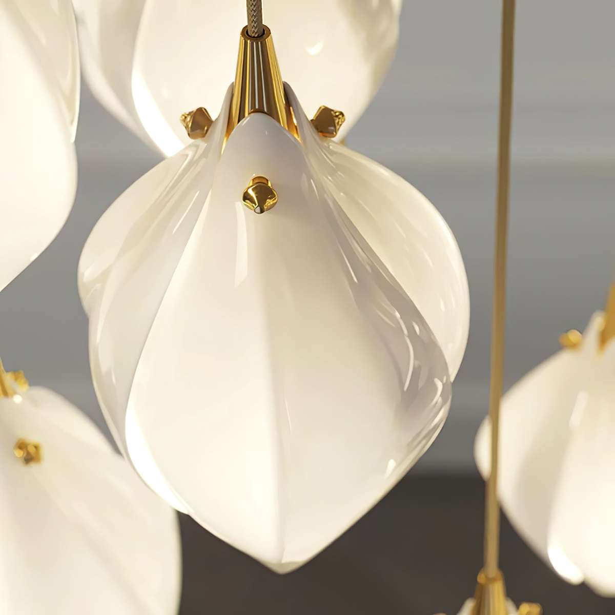 Ceramic Bud Pendant Light for Modern Interiors | Lersk