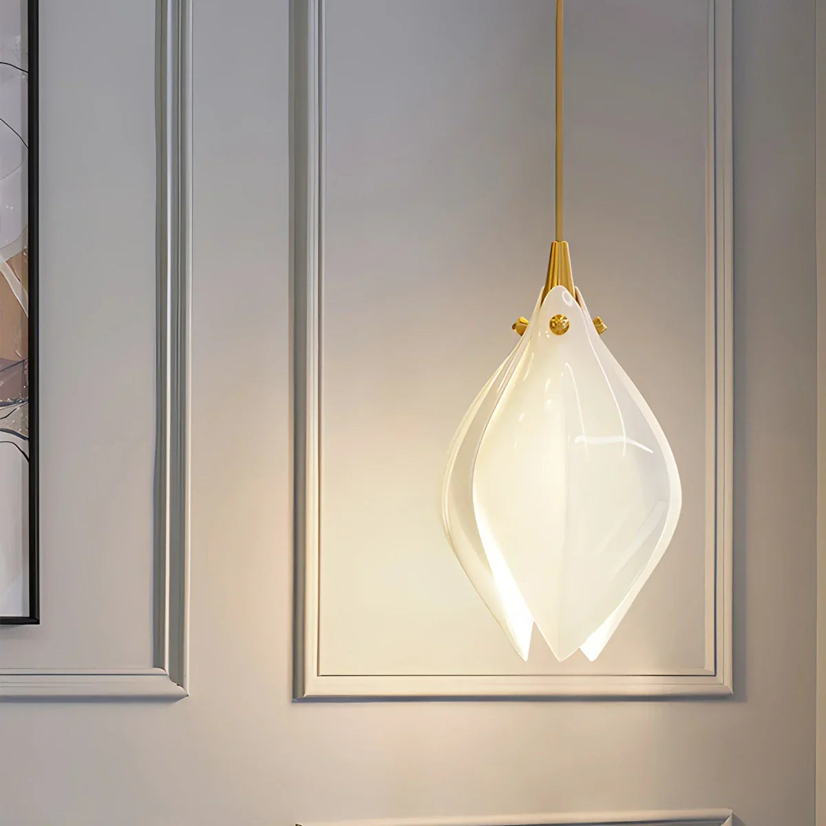 Ceramic Bud Pendant Light for Modern Interiors | Lersk