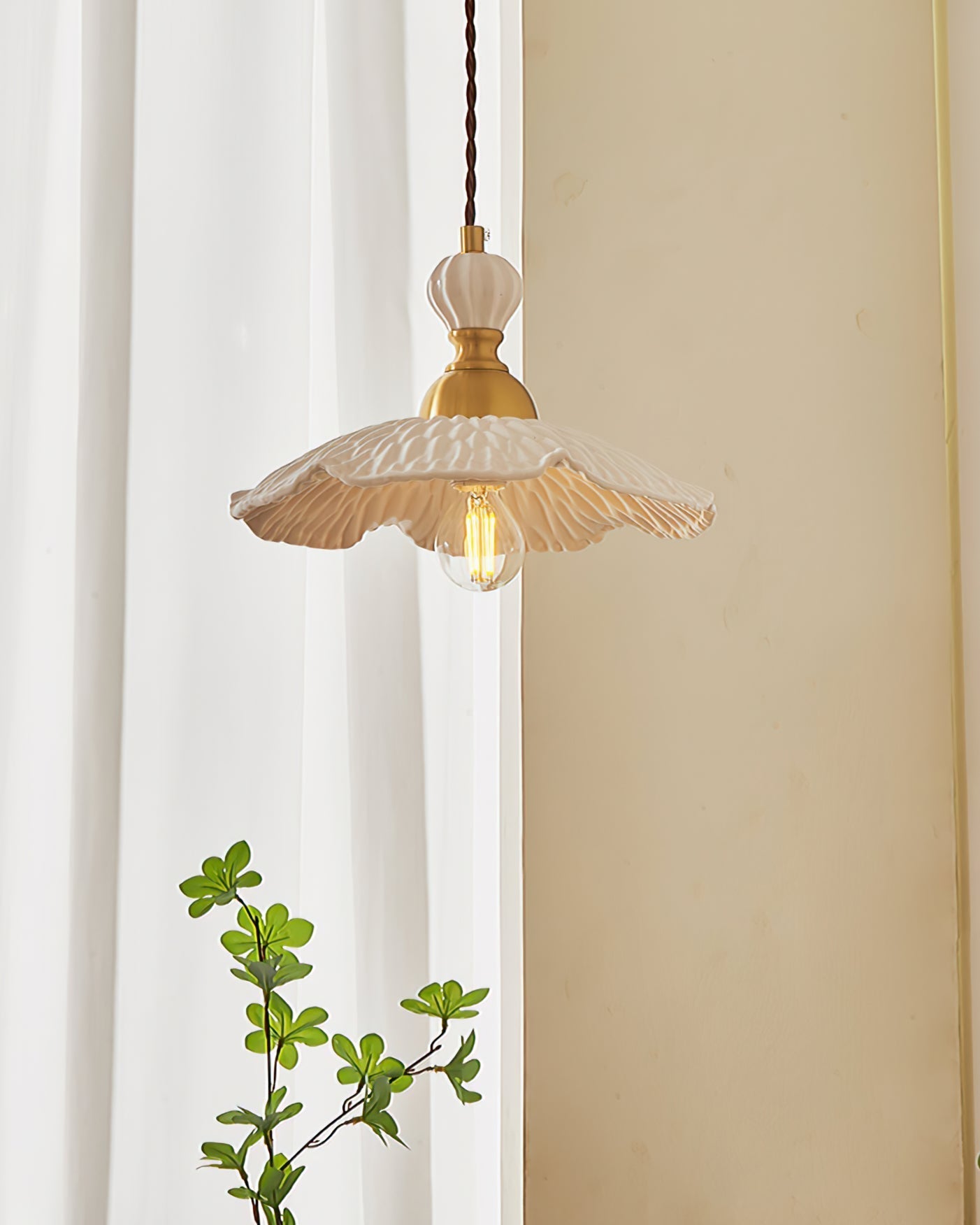 Chrasy Ceramics Pendant Lamp for Dining Area | Lersk
