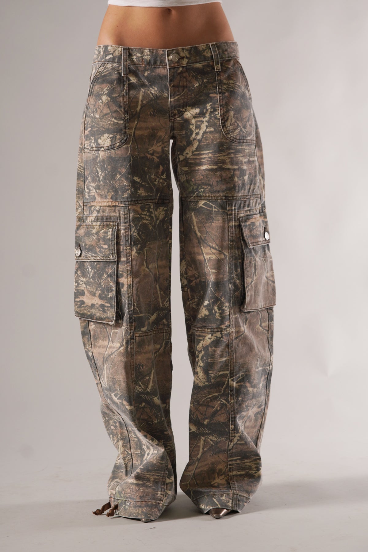 TerraRove Trailblaze Unisex Camo Cargo Bukser til Udendørsbrug | Lersk