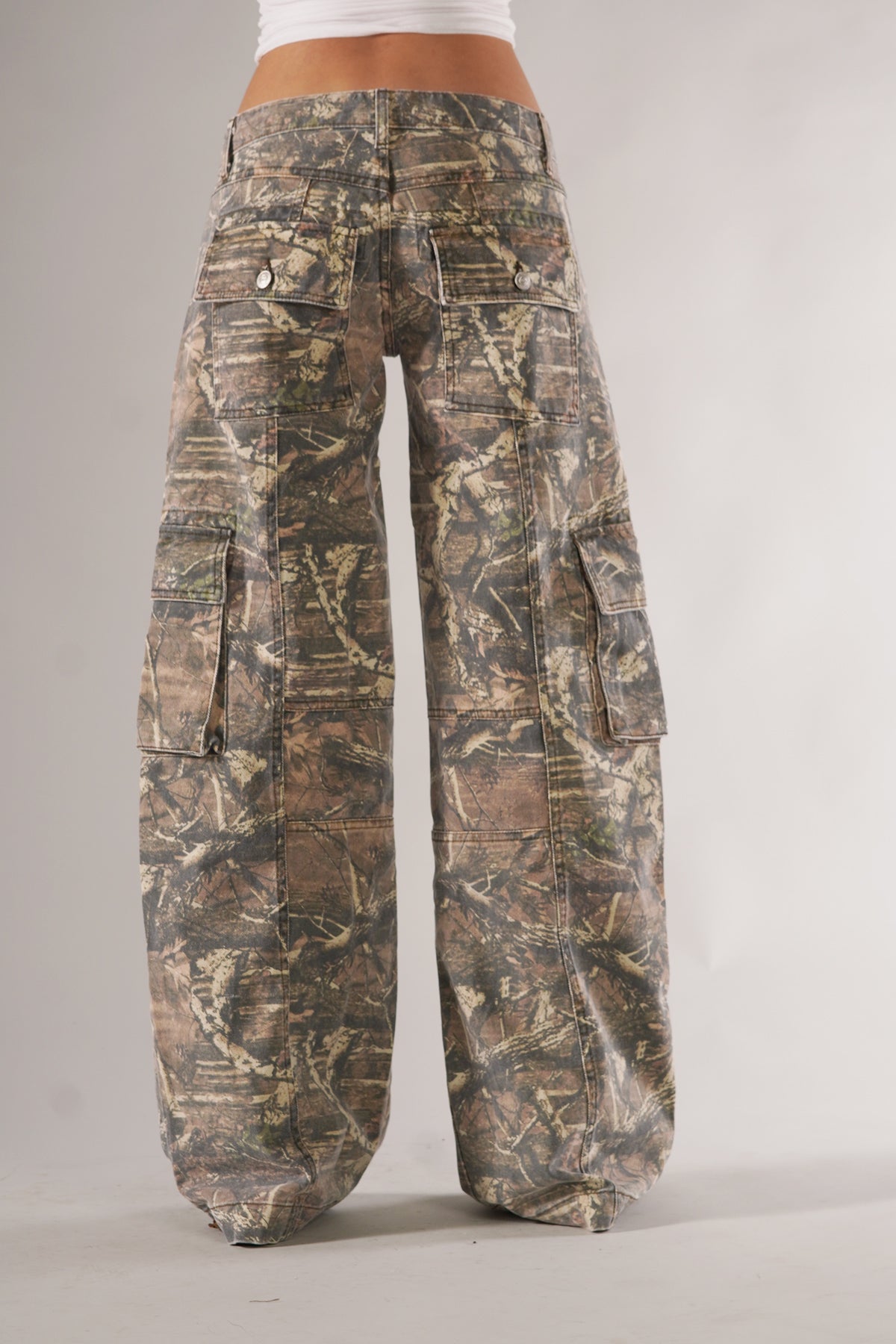 TerraRove Trailblaze Unisex Camo Cargo Bukser til Udendørsbrug | Lersk