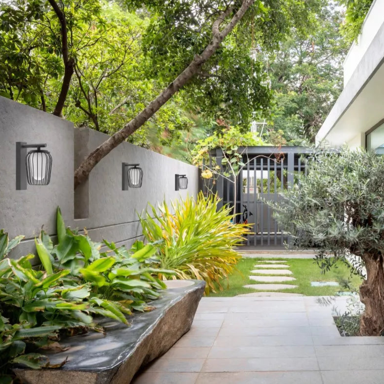 NexaLux Outdoor Aluminum Wall Light With Motion Sensor | Lersk