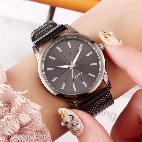 Celý černý minimalistický unisex hodinky s černým pouzdrem a nerezovým ocelovým síťovaným páskem | Lersk