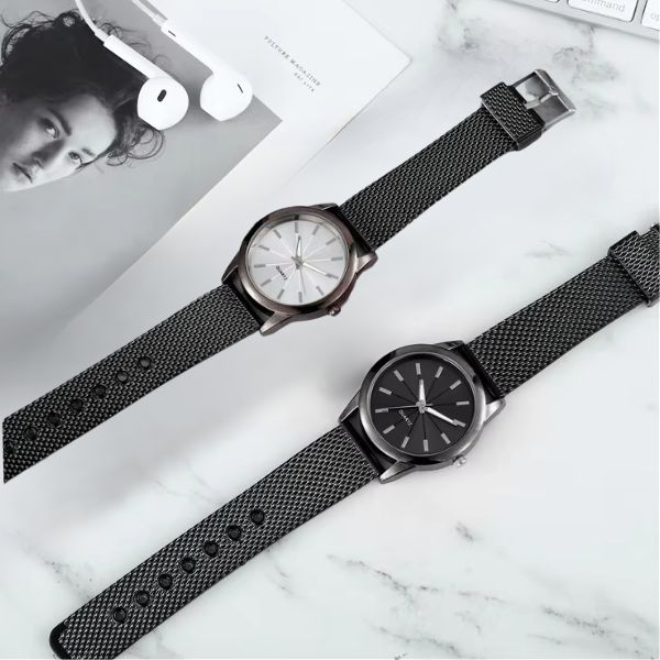 Celý černý minimalistický unisex hodinky s černým pouzdrem a nerezovým ocelovým síťovaným páskem | Lersk