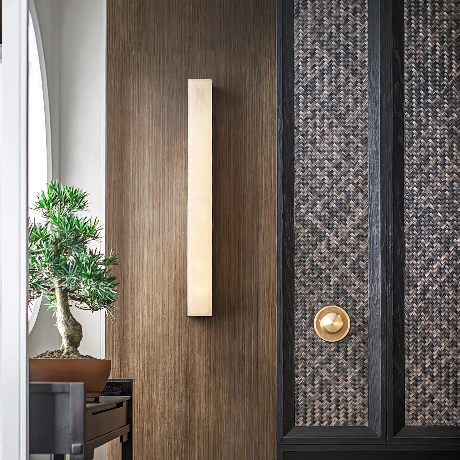 Lyra Brass Alabaster Wall Lamp Modern Vertical for Bedroom | Lersk