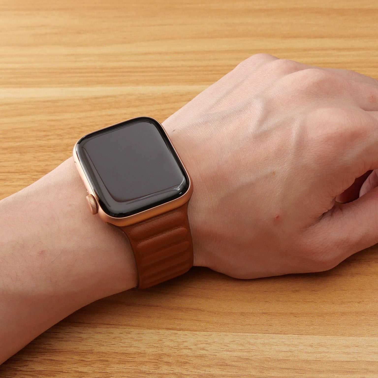 Kerrin Magnetic Leather Link Band | Lersk