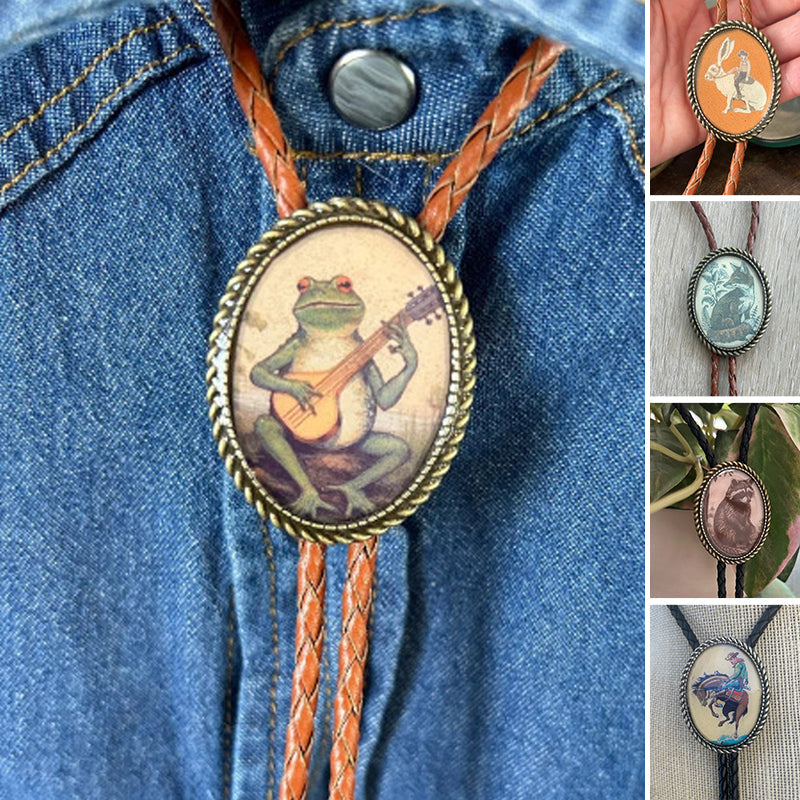 Banjo Frog Bolo kravata unisex design s žábou hrající na banjo, šperk pro muže i ženy | Lersk