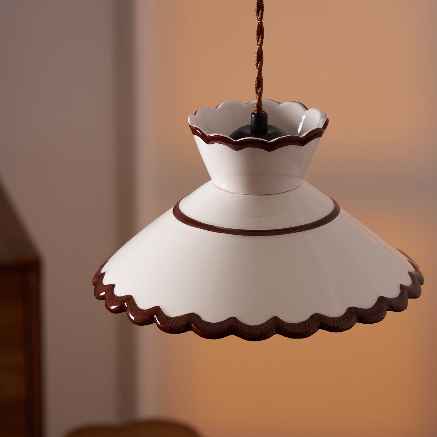 Aurelia Retro Ceramic Pendant Lights for Kitchens and Cafes | Lersk