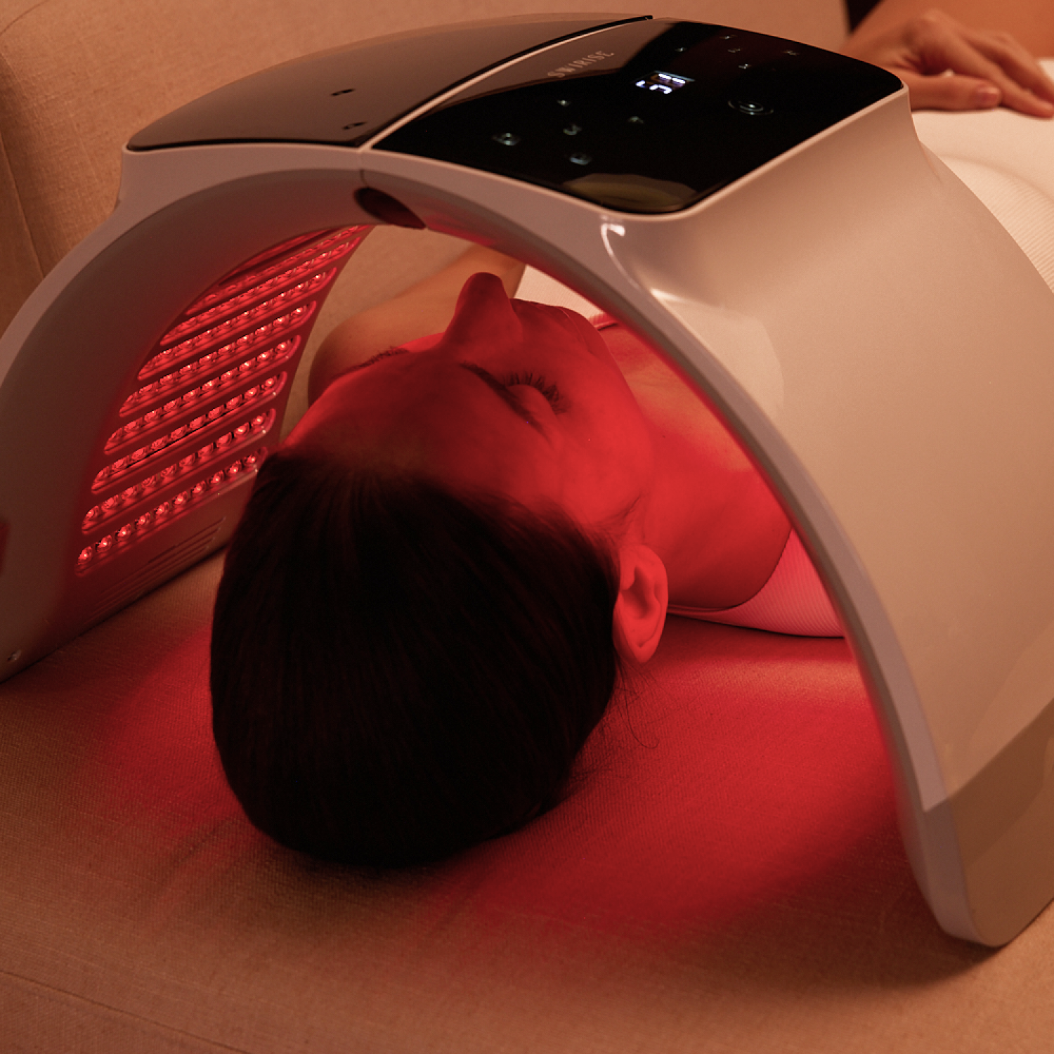 LED Light Therapy Device | 7-Wavelength LED Light Therapy Device for Face & Body | Lersk