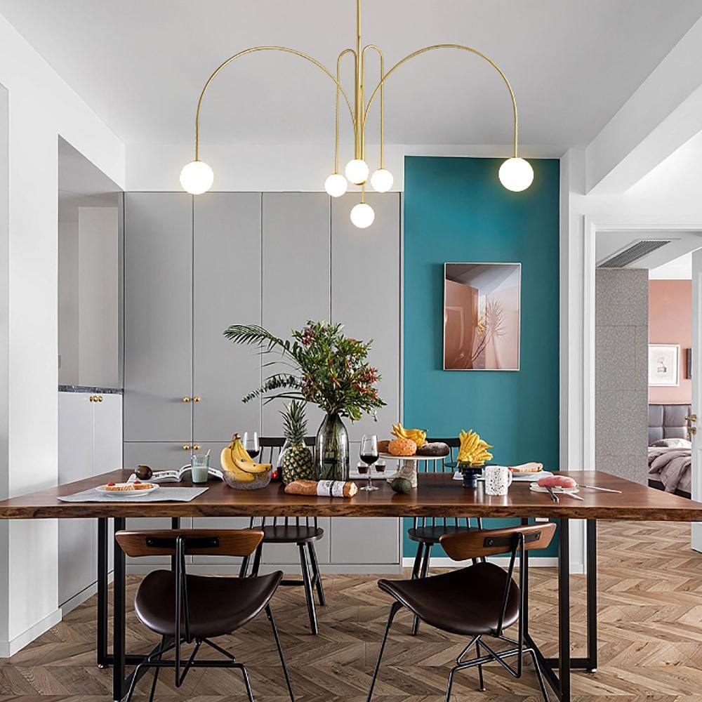 Nova Crest Pendant Light With Dramatic Hanging Design For Dining Rooms Entrances | Lersk
