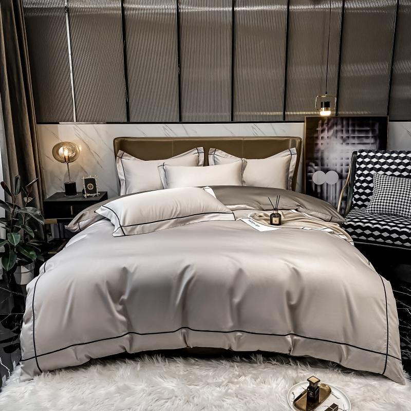 Elara Luxe Egyptian Cotton Hotel Bedding Set With Gold Trim | Lersk