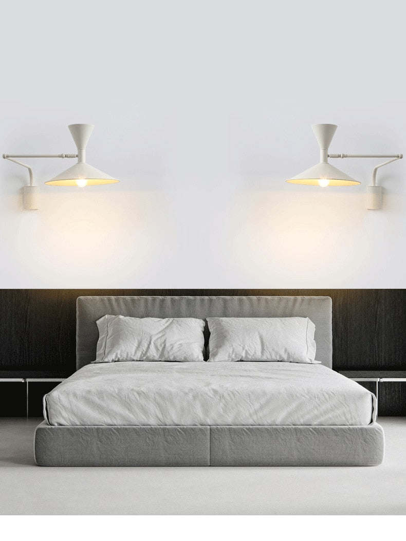 Lampada da parete NovaSwing con braccio oscillante e spina per decorazione camera da letto | Lersk