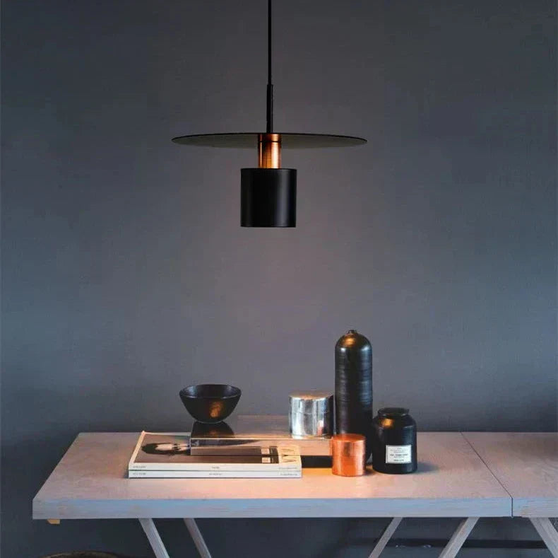 Lampada a sospensione AstraLine con design minimalista elegante | Lersk
