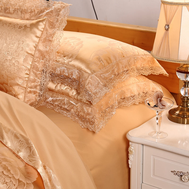 Povlečení Aurelia Satin Cotton s krajkou ve stříbrně hnědé | Lersk