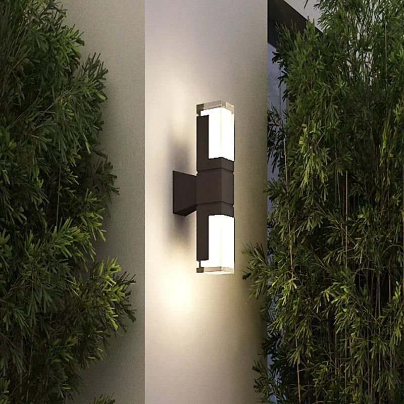 Liora Wall Light | Lersk